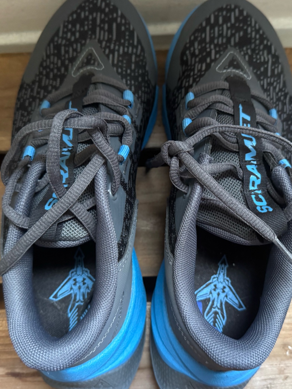 Under Armour Scramjet Running Shoes Youth 5.5Y Black Blue Athletic Sneakers - Picture 2 of 6